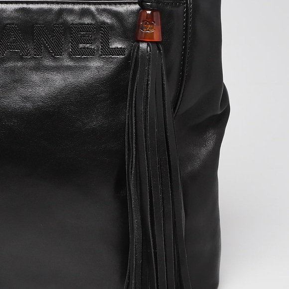 Pre loved vintage authentic Chanel tote bag - Picture 12 of 15